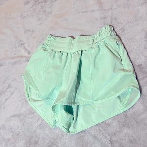 Lululemon Hotty Hot Short